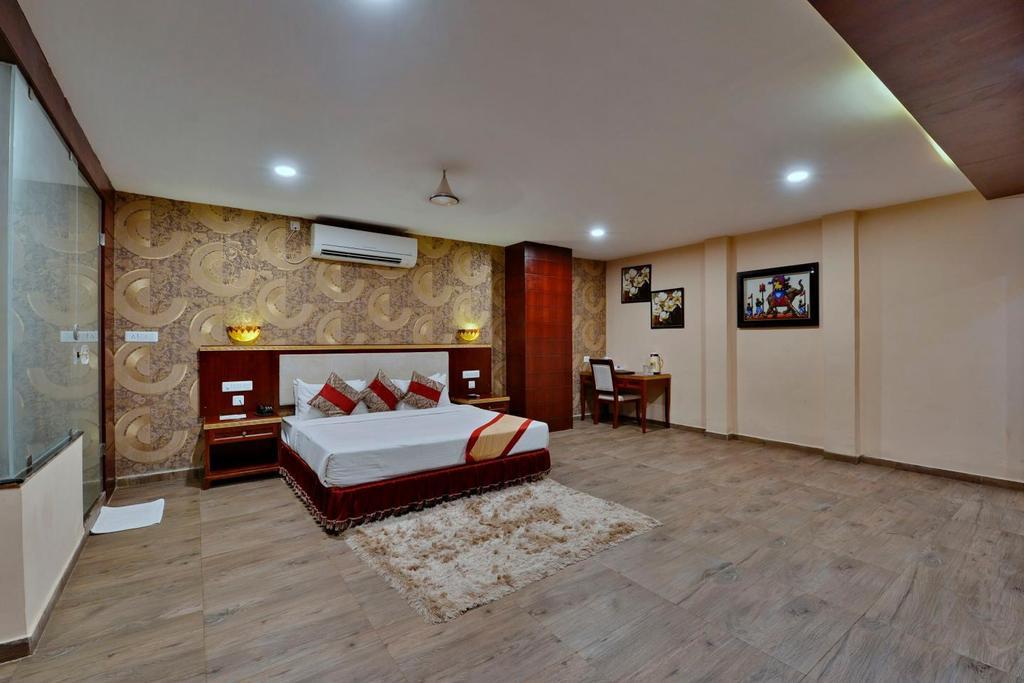 Bilāspur Hotel Silver Oak מראה חיצוני תמונה